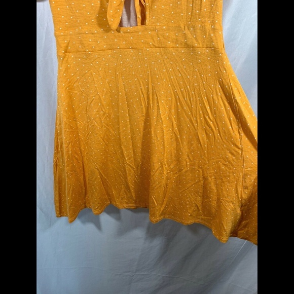 NEW $42 Love, Fire Yellow Polka Dot Keyhole‎ Dress - Picture 5 of 8
